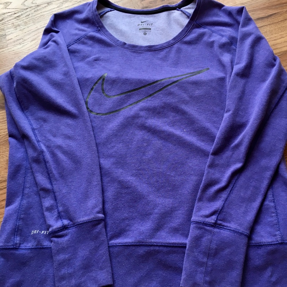 nike pullover sweatshirt